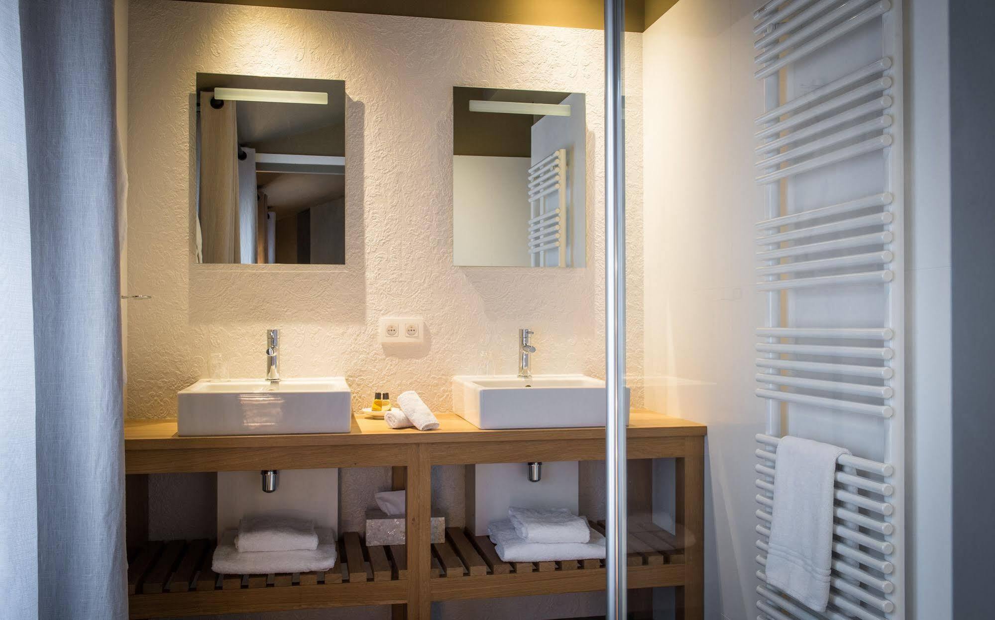 Le Clos D'Emile Bed & Breakfast Bordeaux Bagian luar foto